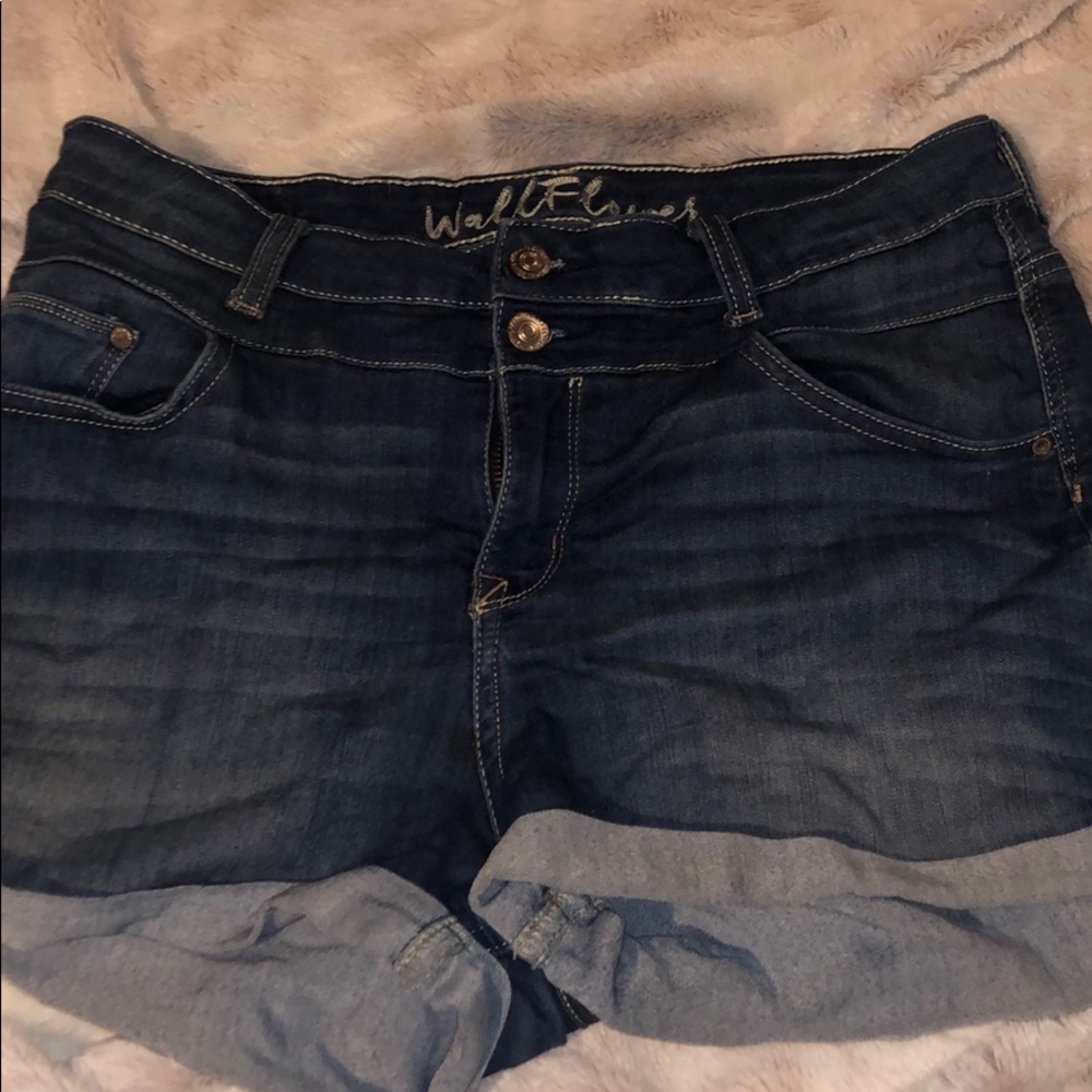 jean shorts brand WALLFLOWER